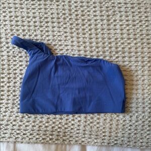 Lululemon Ribbed Nulu Asymmetrical Yoga Bra. S4